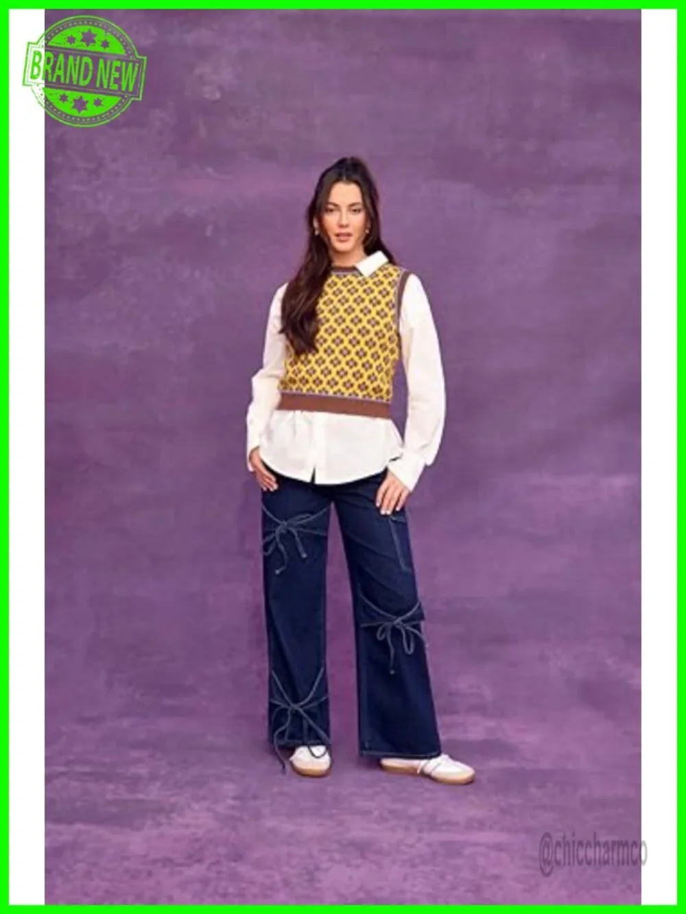 Sleeveless Cropped Sweater Vest with Geometric Pattern for Layering